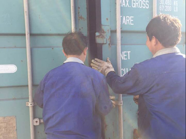 closing the truck door
