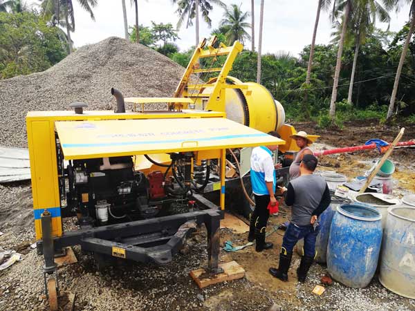 Checking Concrete Mixer Pump Working Status