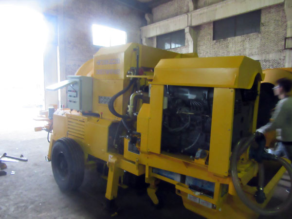 concrete mixer pump in factory