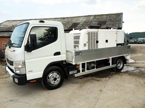 truck mounted concrete pump