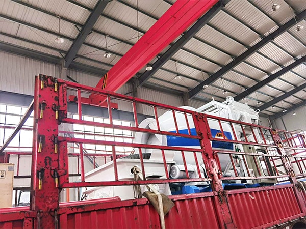 Loading Concrete Mixer Pump