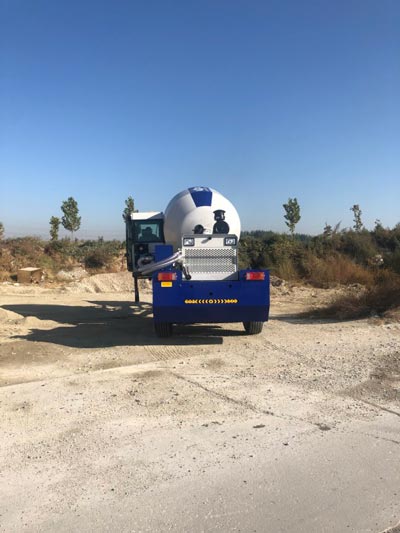 Testing concrete mixer