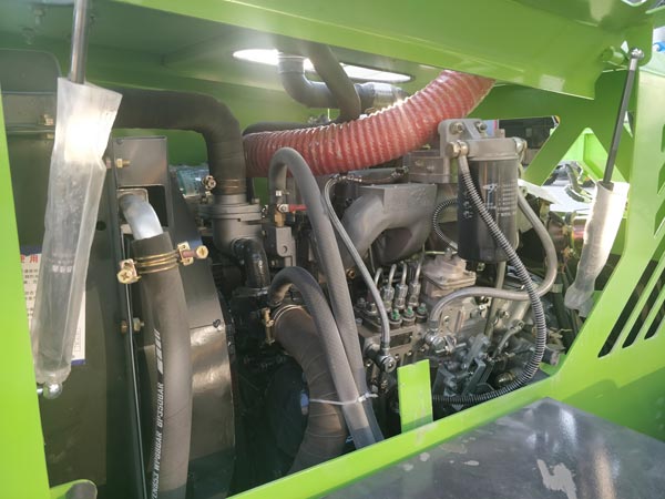 inner structure of self mixing concrete truck