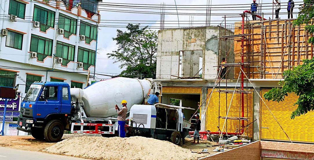 ABT40C Diesel Concrete Pump with concrete truck
