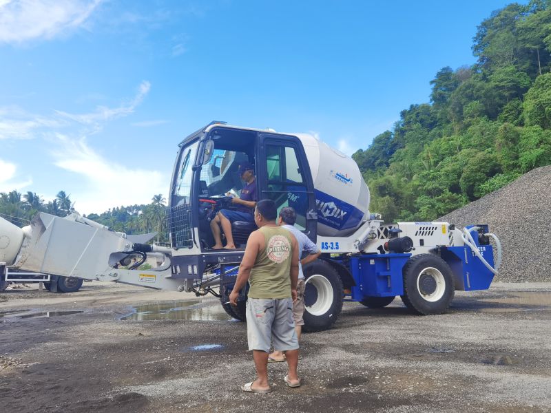 AS3.5 Self Loader Mixer Working in Indonesia