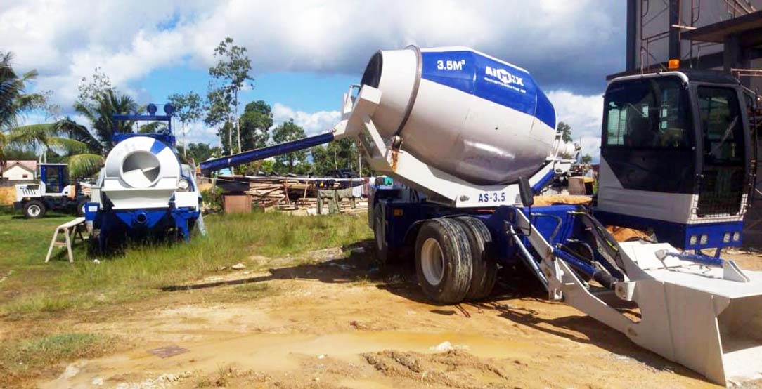 Self Loading Concrete Mixer with Mixer Pump In Indonesia