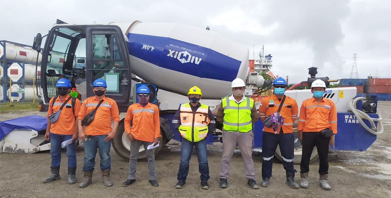 3 Sets of Aimix AS-4.0 Self Loader Mixer In Papua, Indonesia