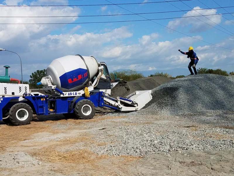AS-1.8 Self Loading Mixer in Bolivia