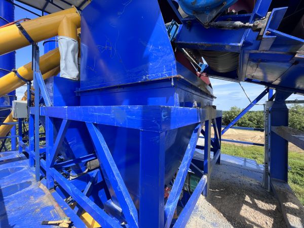 Installing AJ35 Batching Plant