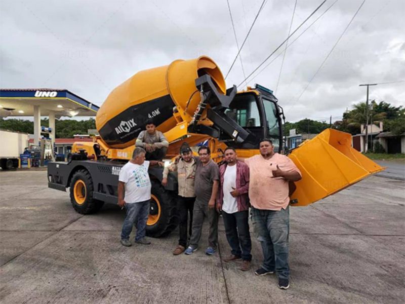 AIMIX AS-4.0 Self Loading Concrete Mixer Working for Factory House Construction in Guatemala