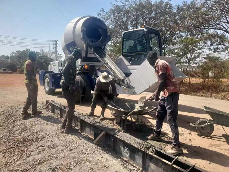 Self Loading Mixer Working In Zimbabwe for Factory Construction