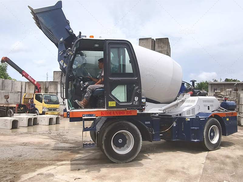 Mixer Beton Self loading in Cilegon