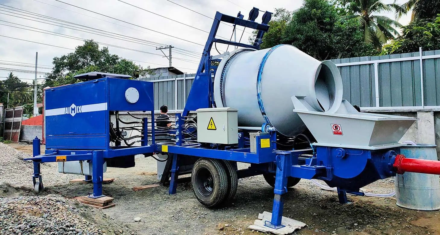 Small Size Mixing Pump Delivering Concrete on-site