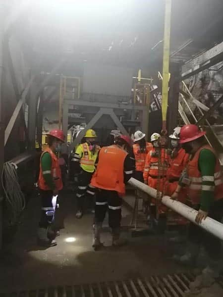 Narrow tunnel space pumping concrete