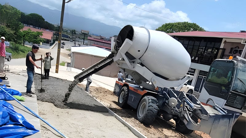 Self Loading Mixer USA Discharging Mixture on-site