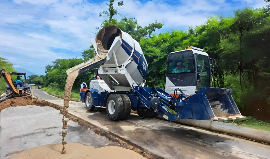 AS 4.0 Cement Mixer Self Machine for Road Widden in El Salvador