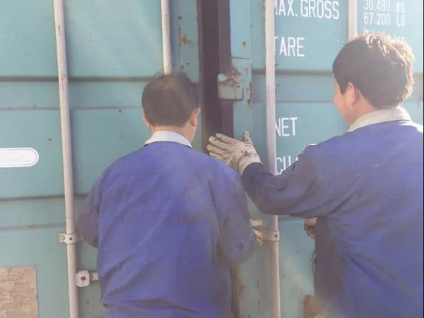 closing the truck door