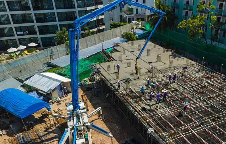 42m Boom Pump Applied for Large Building Construction Projects